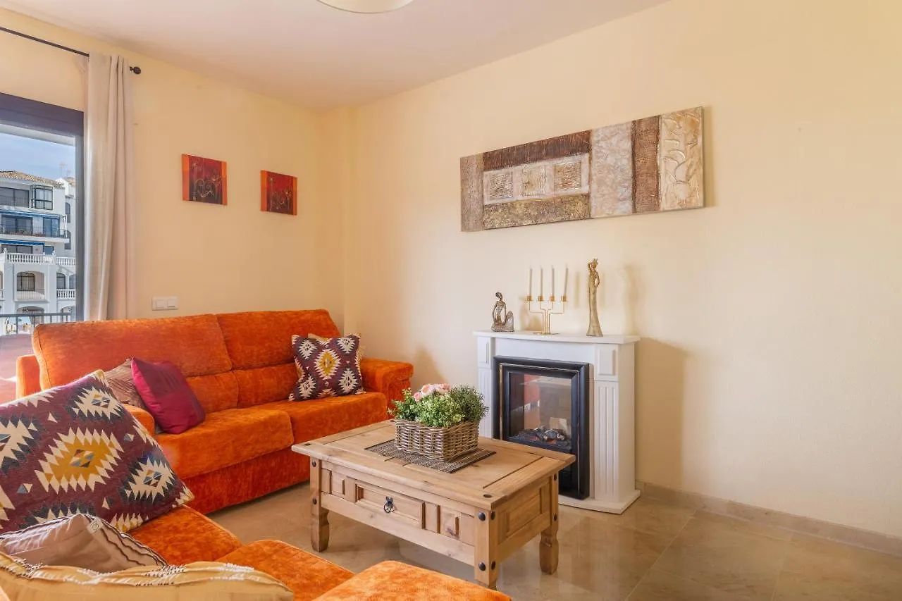 2261-Superb Apt On The Beach, On Duquesa Harbour Manilva Apartamento
