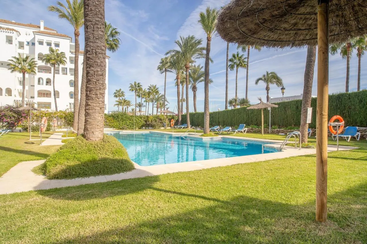 Apartamento 2261-Superb Apt On The Beach, On Duquesa Harbour Manilva