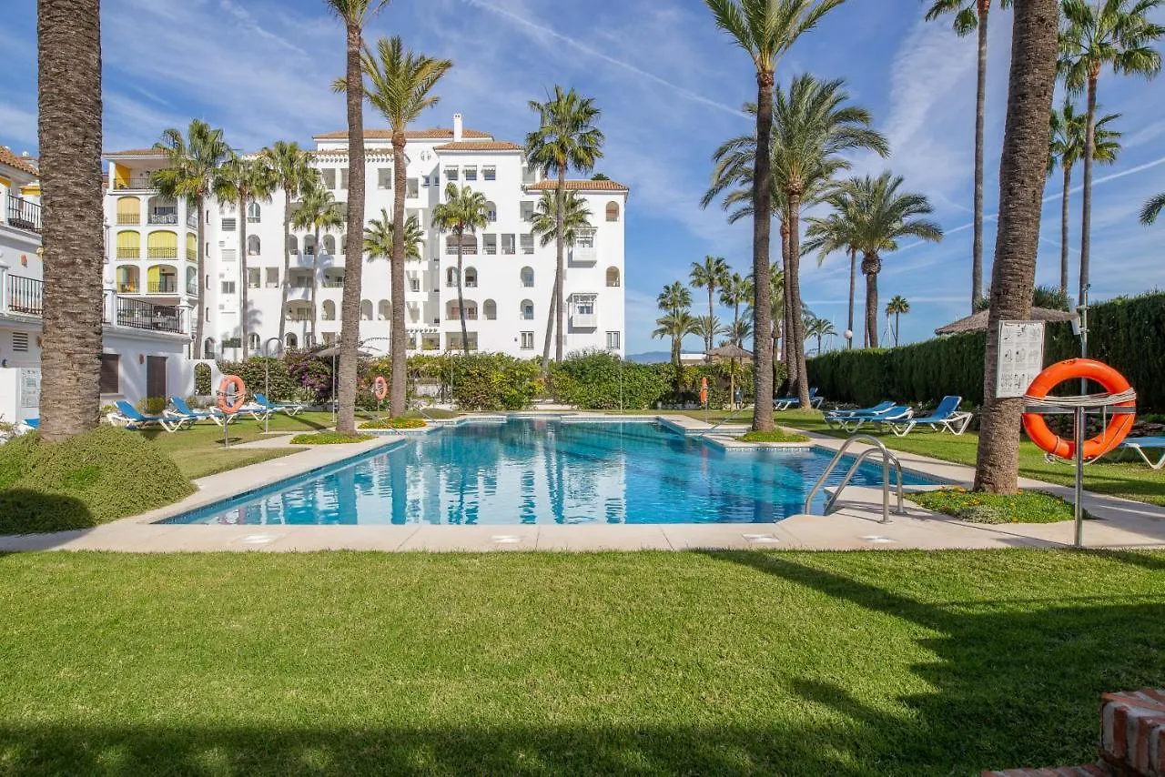 2261-Superb Apt On The Beach, On Duquesa Harbour Manilva España